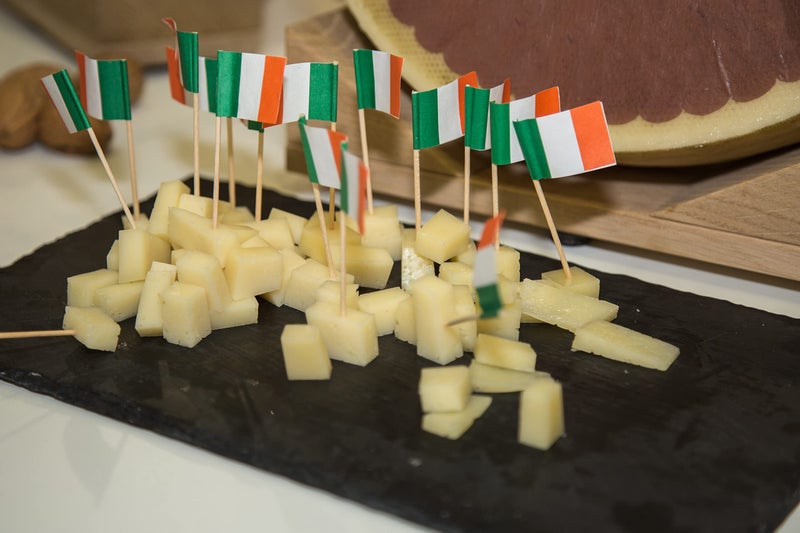 KingSeal 288 Count | KingSeal Italy Flag Toothpicks 2.5 Inch, Cupcake Toppers, Perfect for Italian Restaurants - 2 Boxes x 144 - Image 5